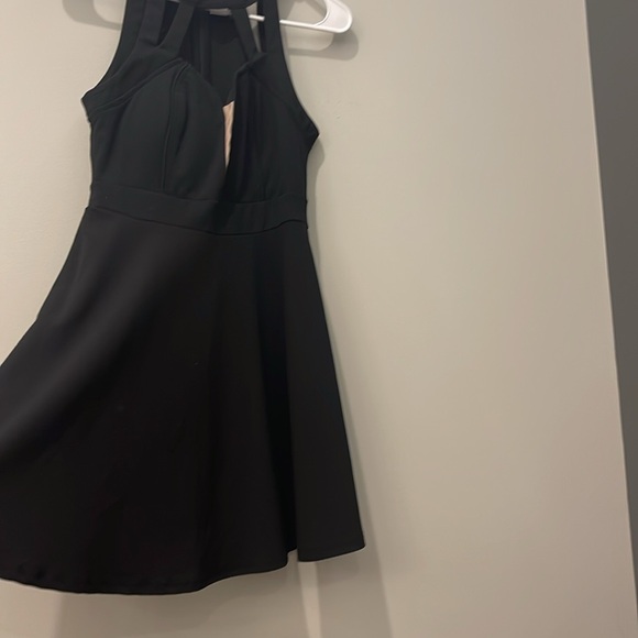 A’GACI Black Cocktail Sleeveless Mini Dress (L) - Picture 3 of 7